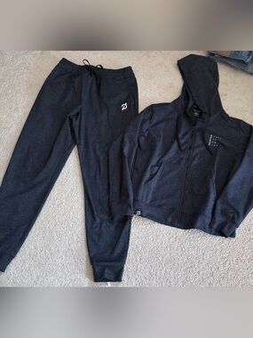 Peloton Charcoal Gray Hooded Zip Jacket & Joggers Set